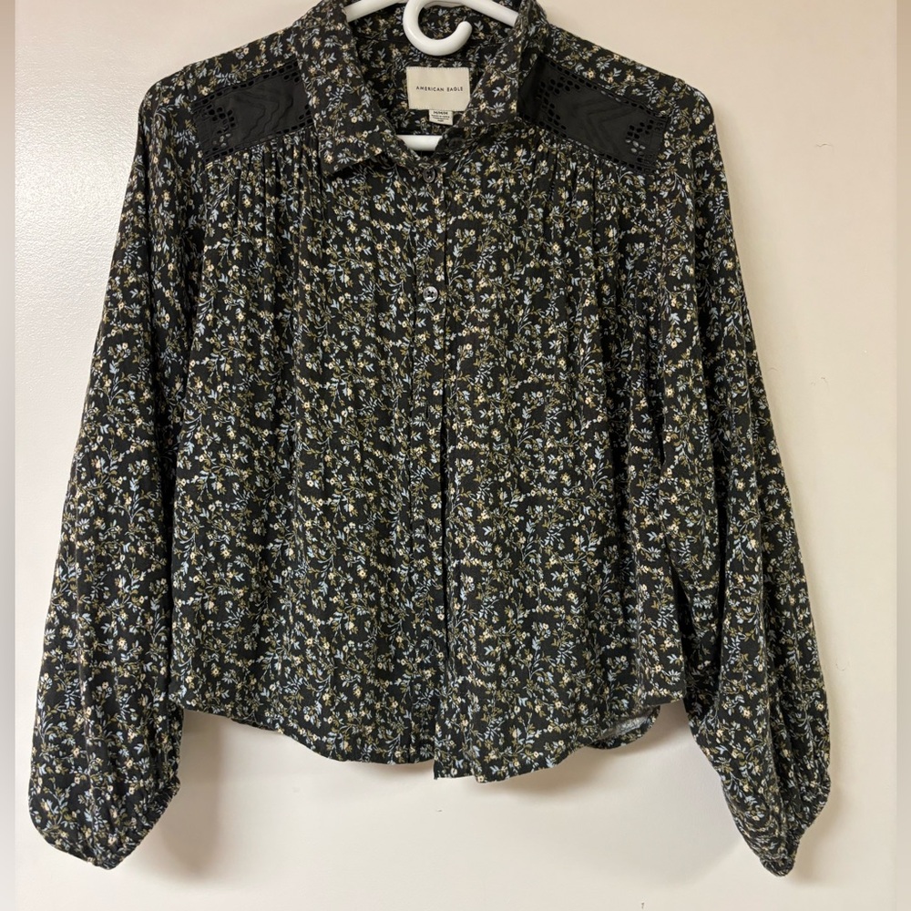 American Eagle floral western button down size medium